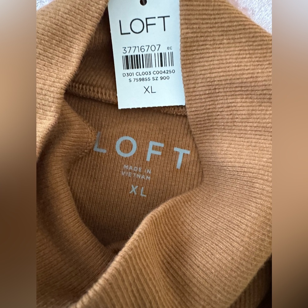 🍁2/$15 LOFT Women's Ribbed Mockneck Top, NWT - Picture 3 of 4